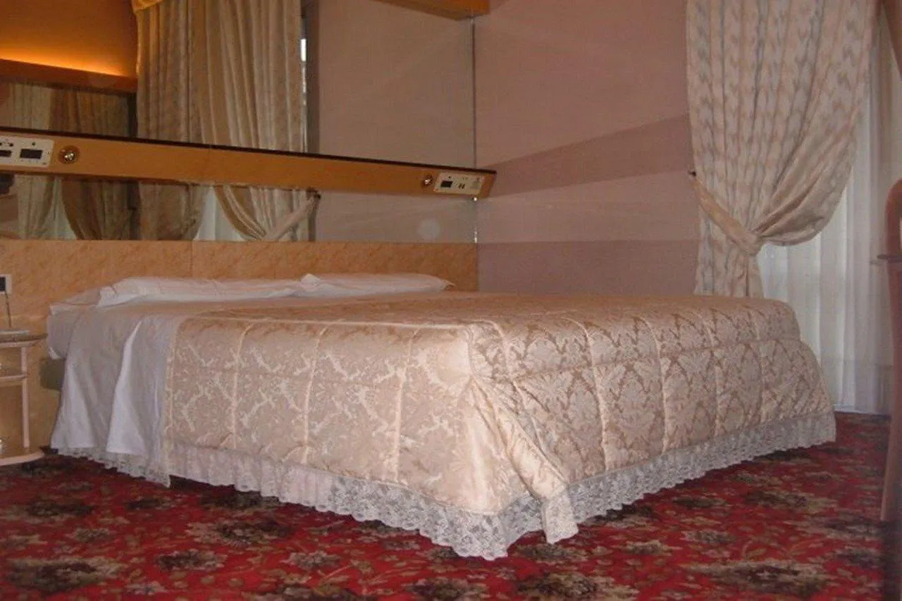 Hotel Roma Cesano Boscone 4*,  Itálie